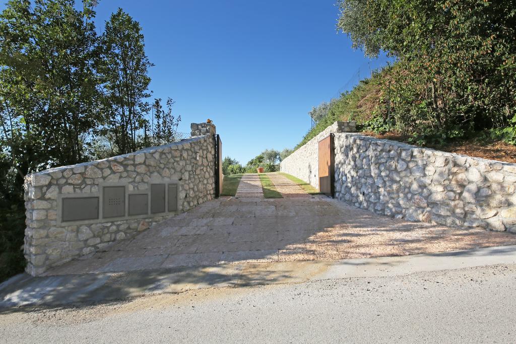Villa Dei Rosmarini 托斯科拉诺-马德尔诺 外观 照片