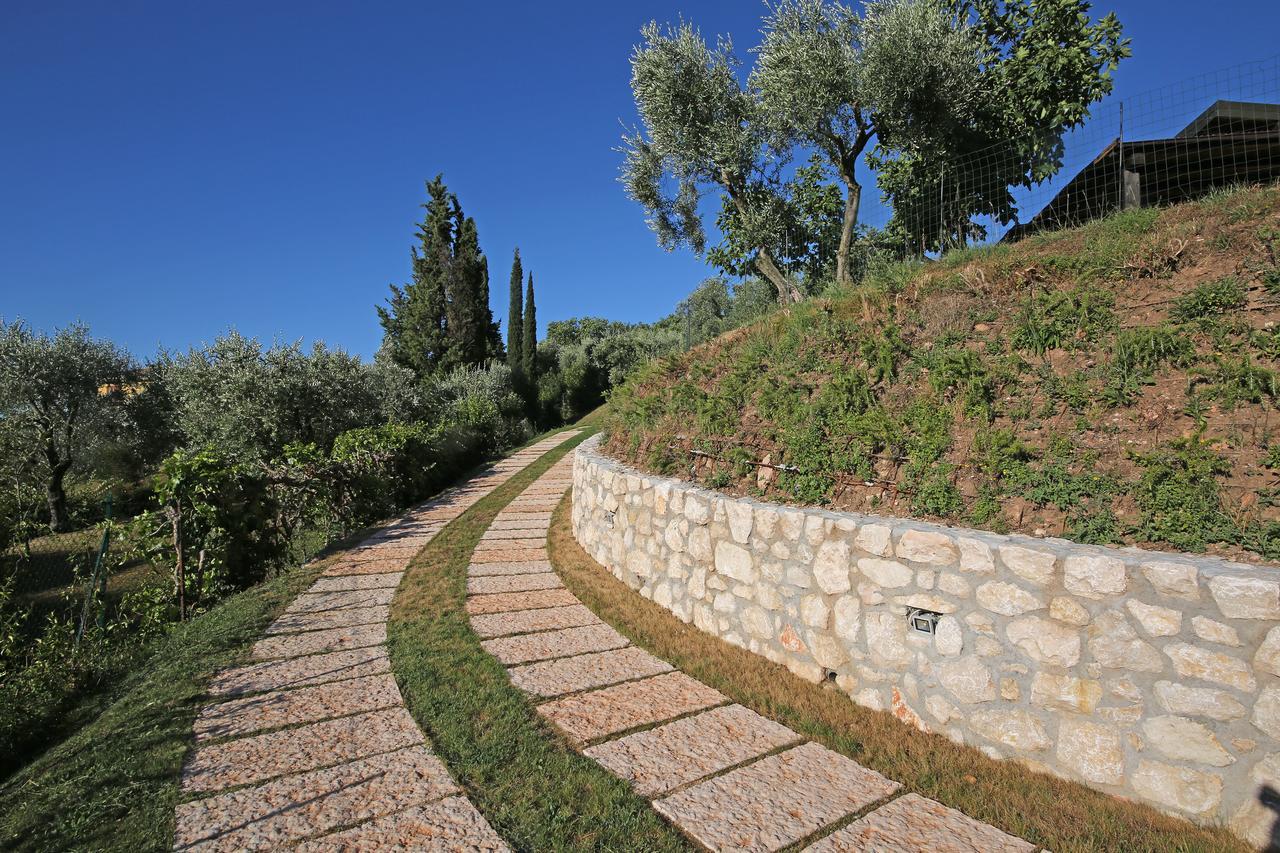 Villa Dei Rosmarini 托斯科拉诺-马德尔诺 外观 照片